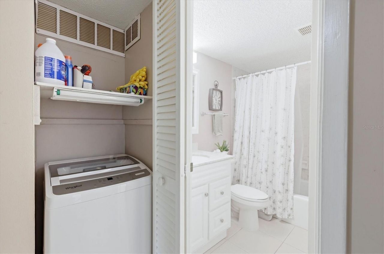 2756 Clubhouse Drive , Unit 101, Sarasota, FL 34232 Photo