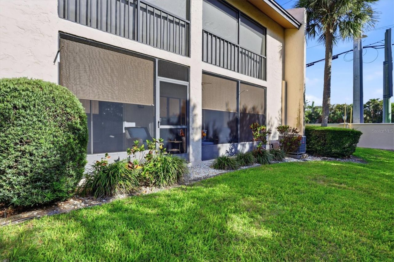 2756 Clubhouse Drive , Unit 101, Sarasota, FL 34232 Photo
