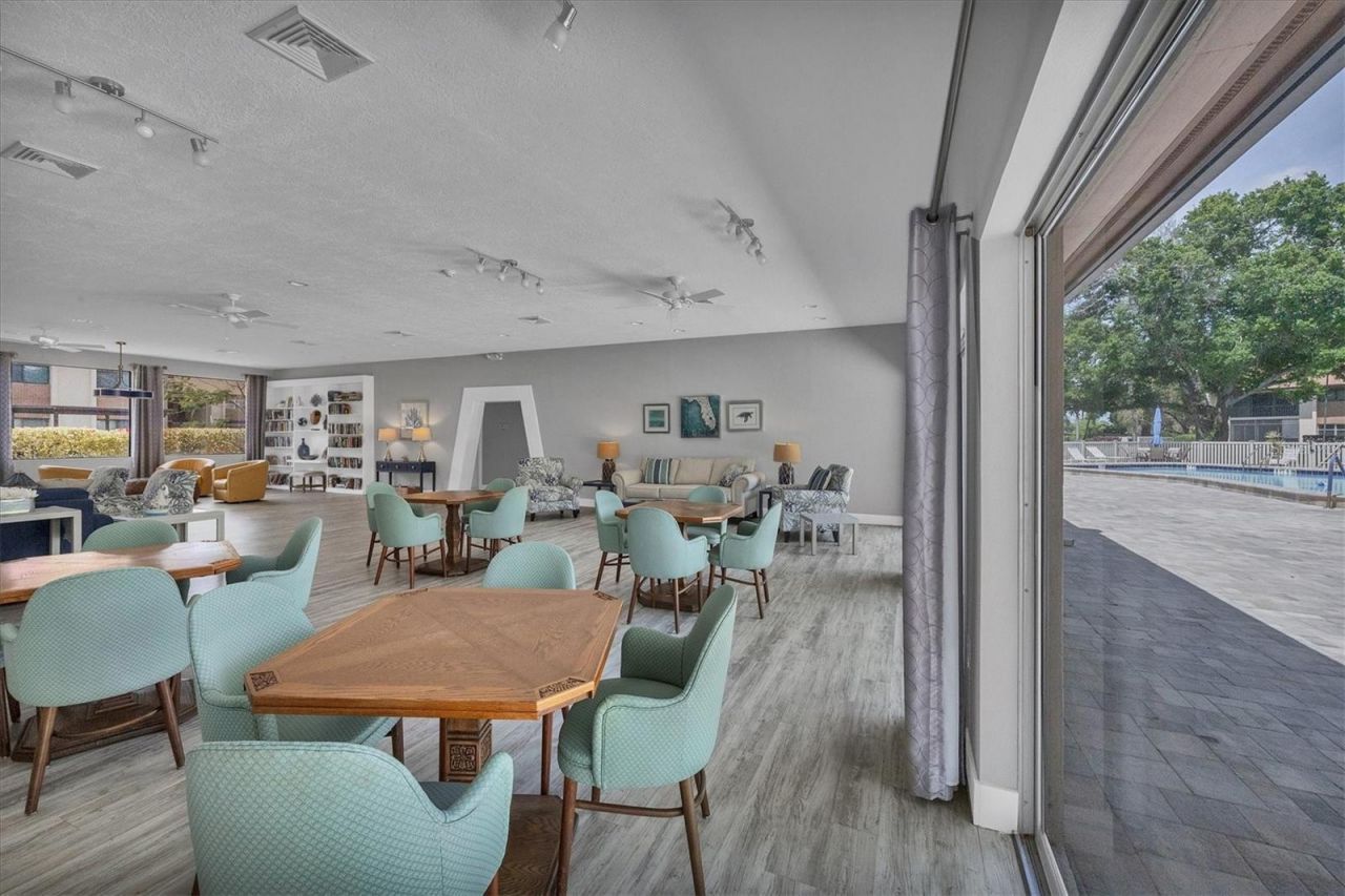 2756 Clubhouse Drive , Unit 101, Sarasota, FL 34232 Photo