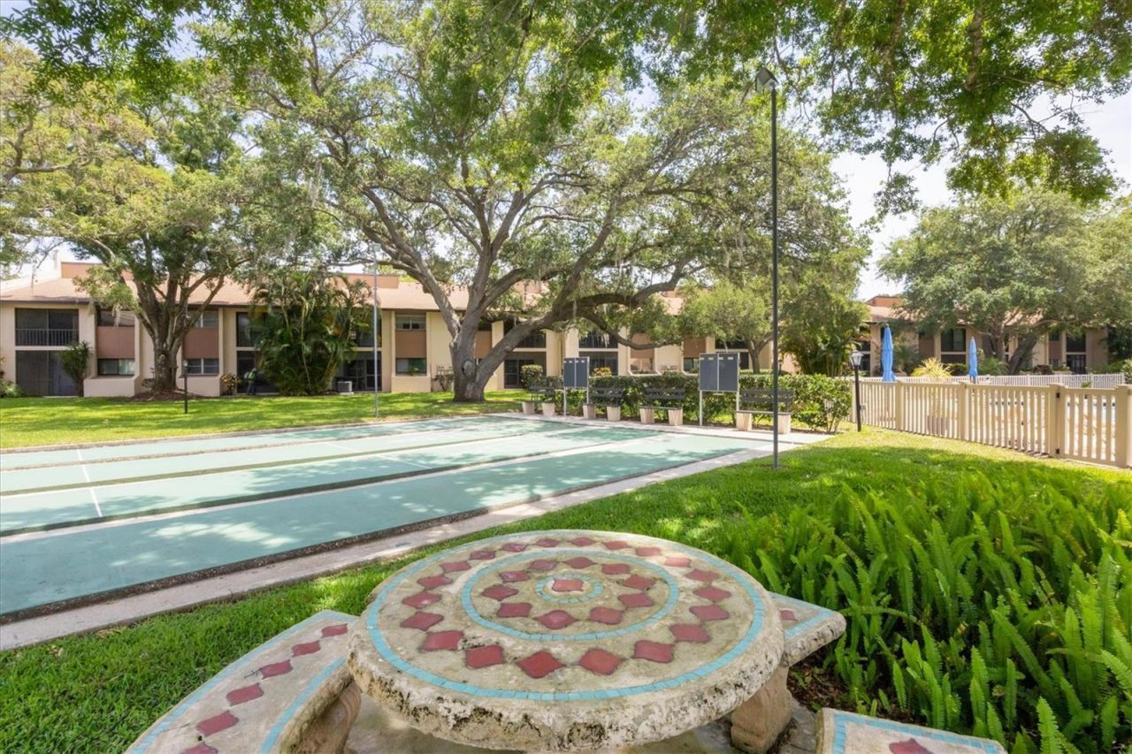 2756 Clubhouse Drive , Unit 101, Sarasota, FL 34232 Photo