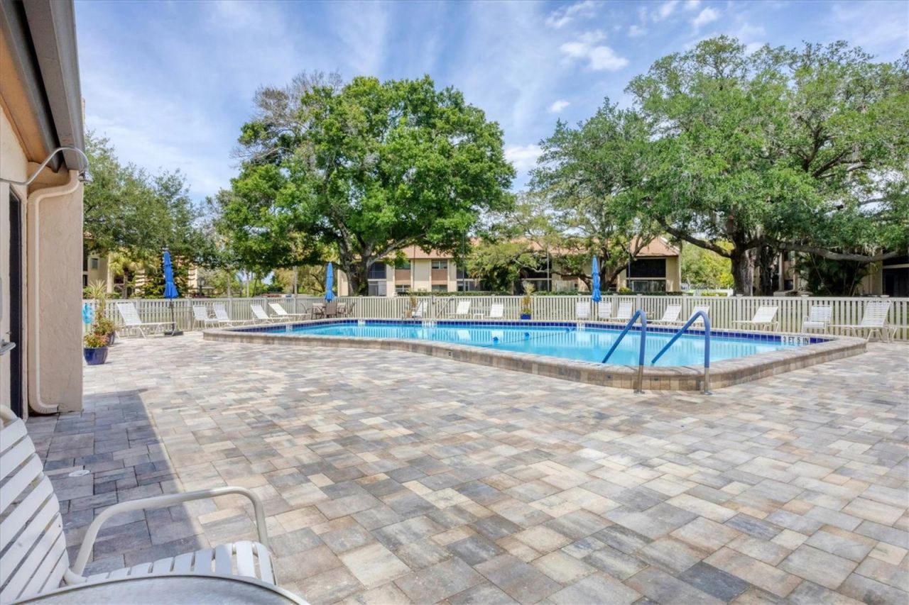 2756 Clubhouse Drive , Unit 101, Sarasota, FL 34232 Photo
