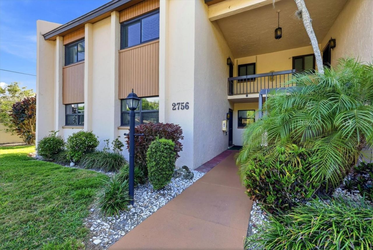 2756 Clubhouse Drive , Unit 101, Sarasota, FL 34232 Photo