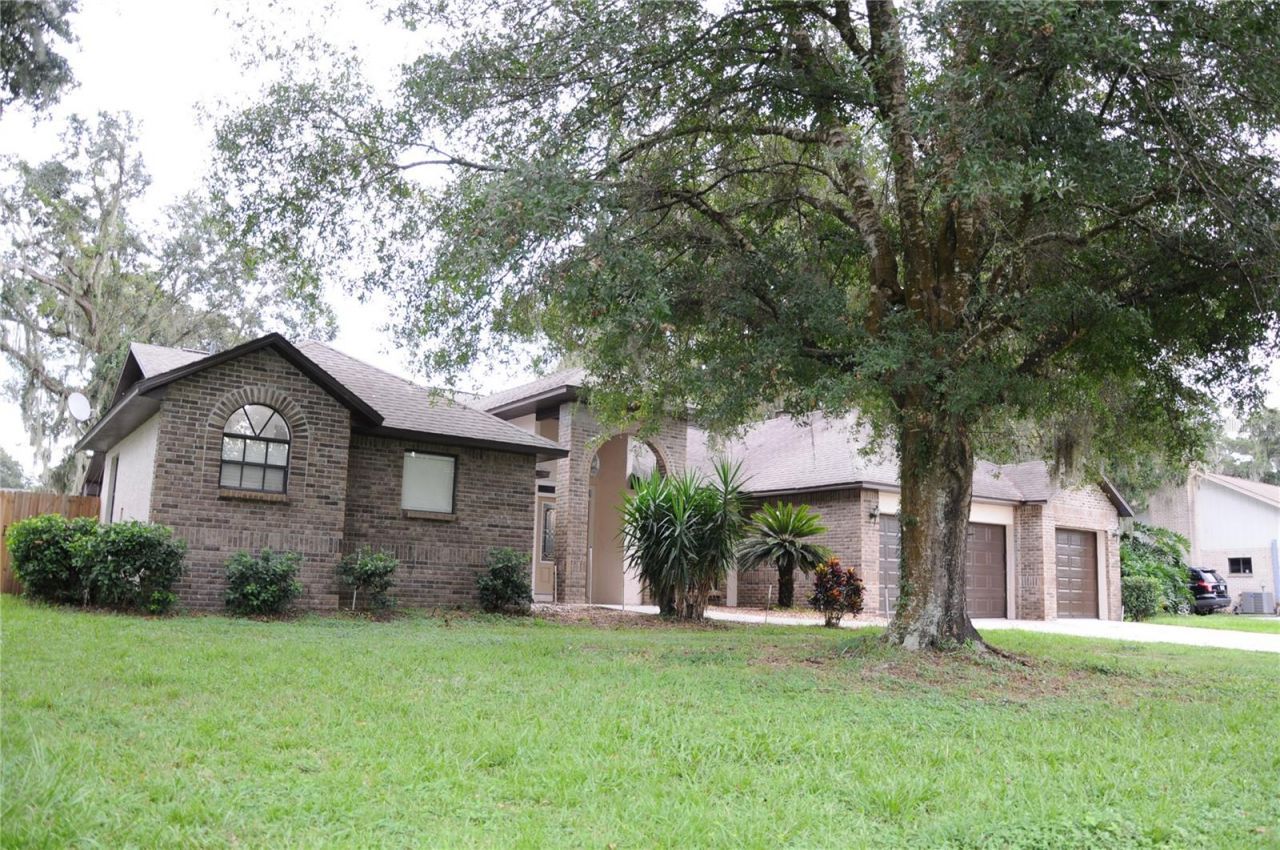 2106 Whitlock Place, Dover, FL 33527 Photo