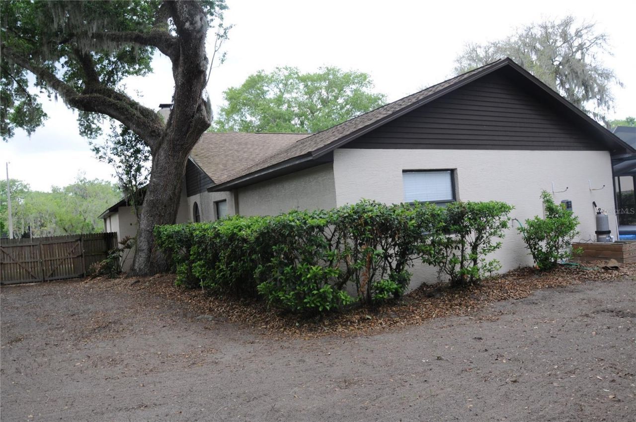 2106 Whitlock Place, Dover, FL 33527 Photo