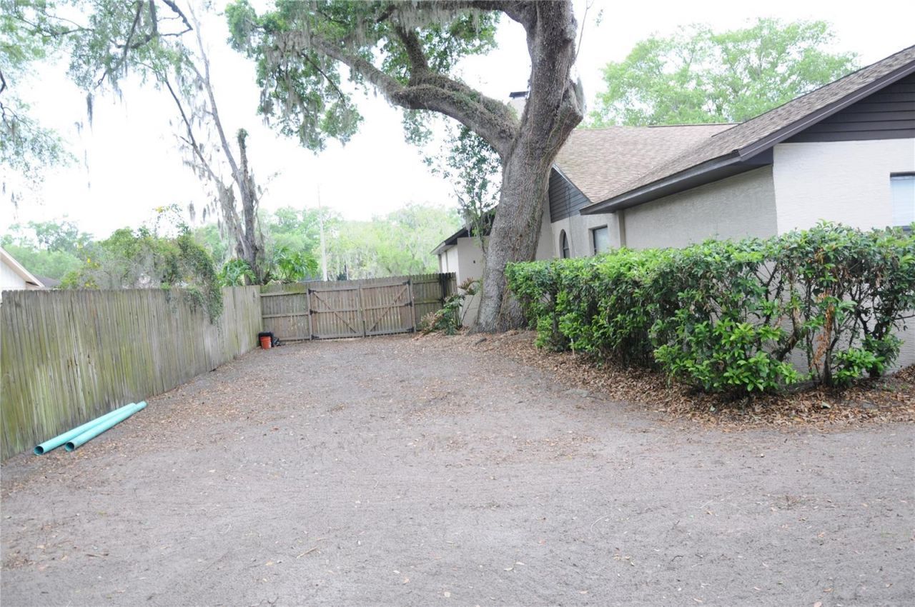 2106 Whitlock Place, Dover, FL 33527 Photo