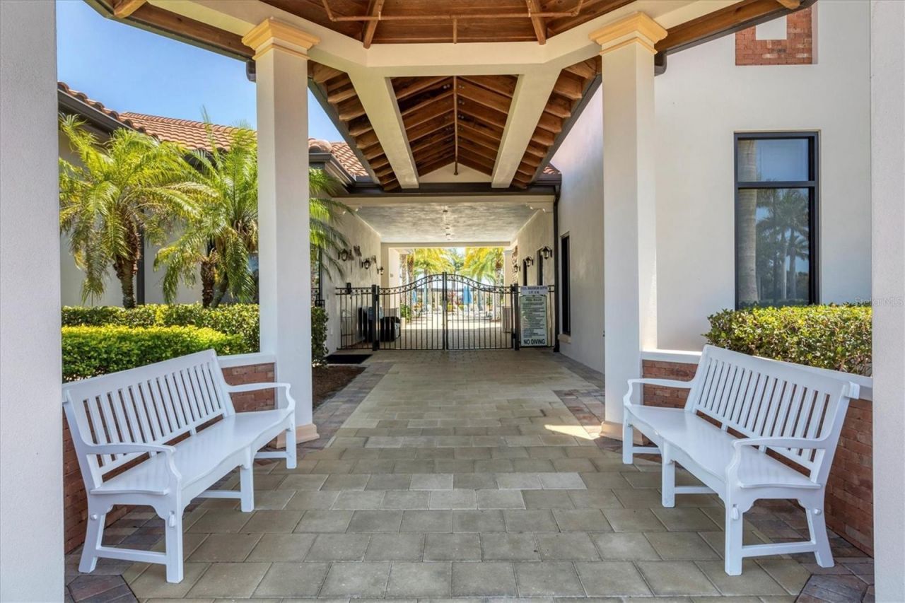 10441 Crooked Creek Drive , Venice, FL 34293 Photo