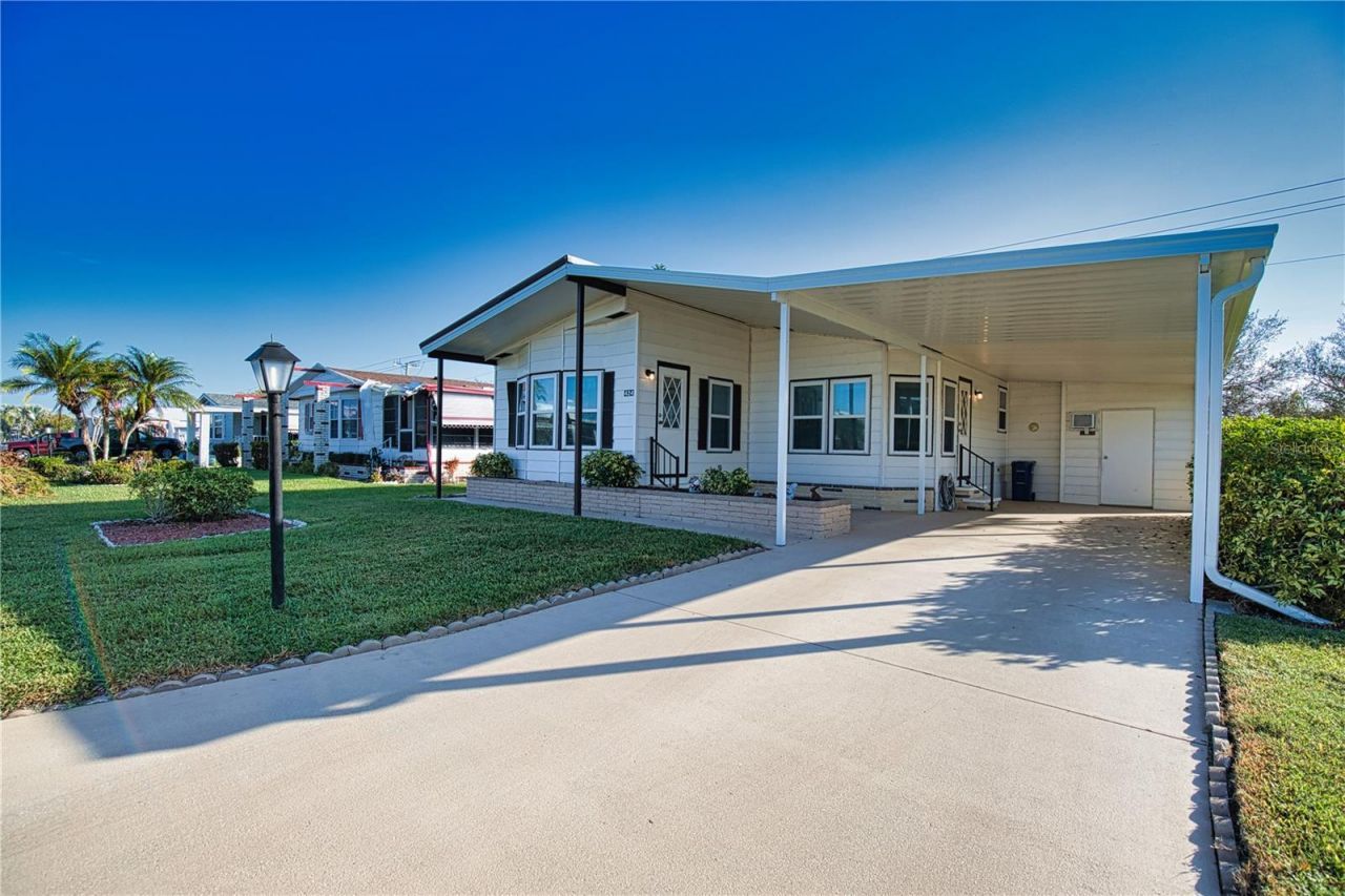 424 Tarde Logo Circle , North Port, FL 34287 Photo