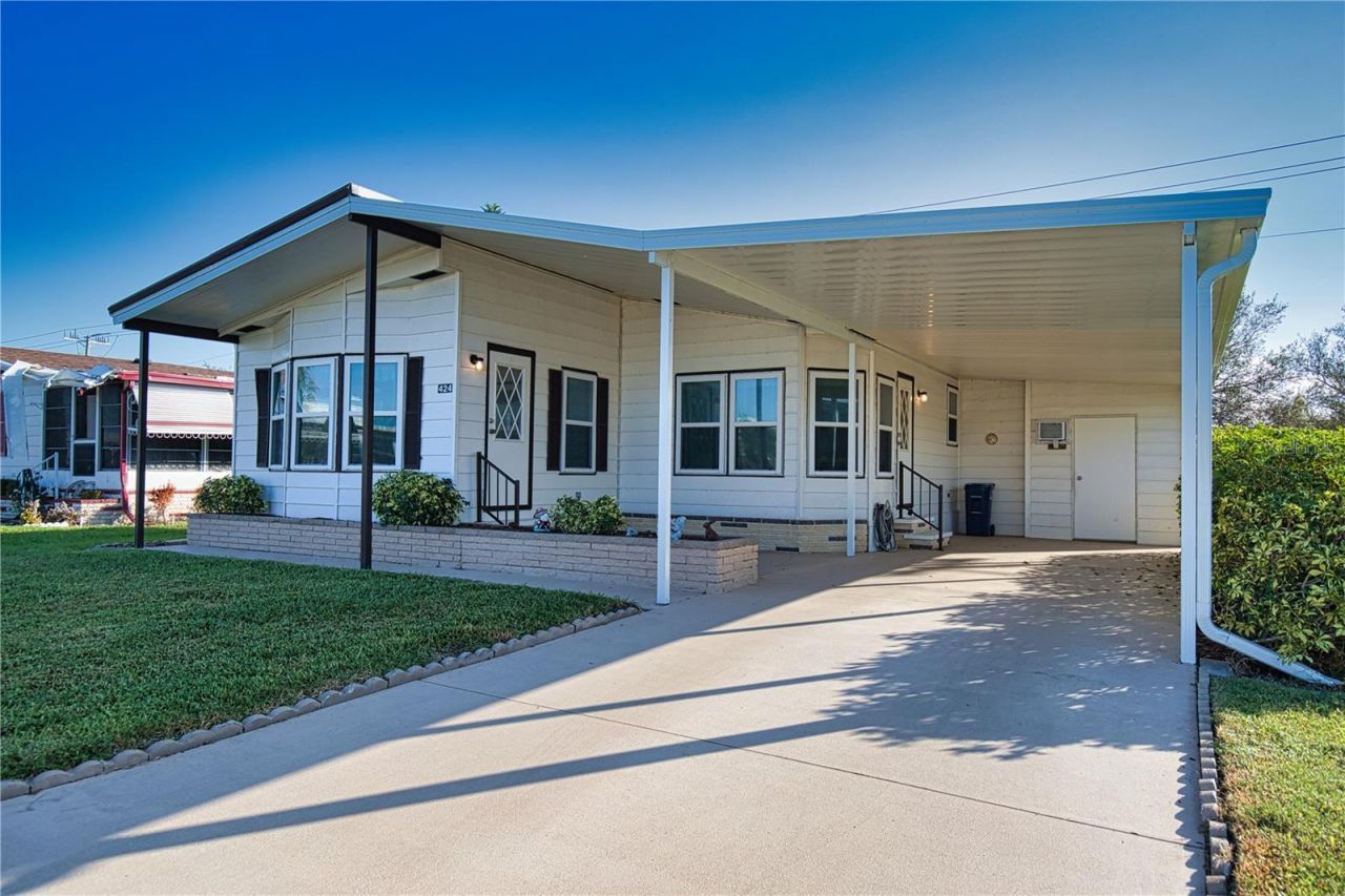 424 Tarde Logo Circle , North Port, FL 34287 Photo