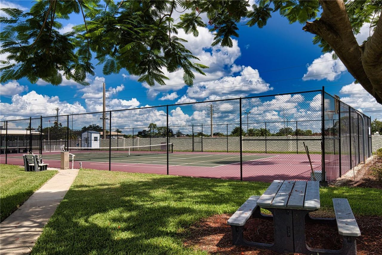 424 Tarde Logo Circle , North Port, FL 34287 Photo