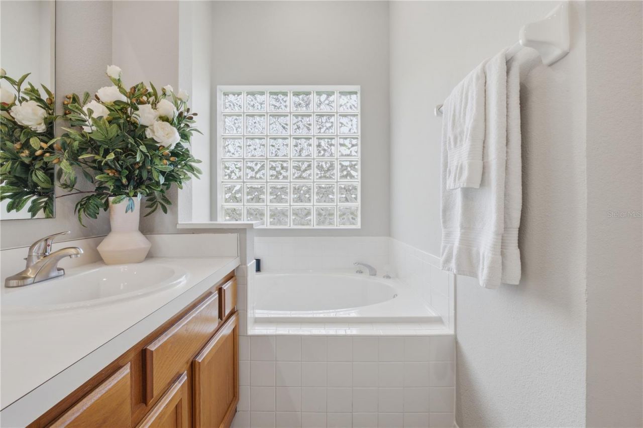 10635 Satinwood Circle , Orlando, FL 32825 Photo