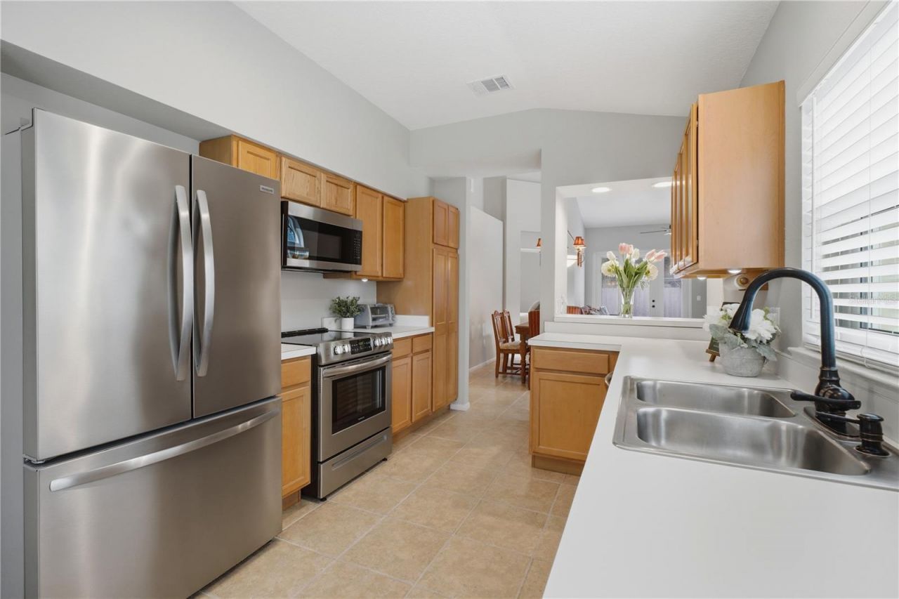 10635 Satinwood Circle , Orlando, FL 32825 Photo