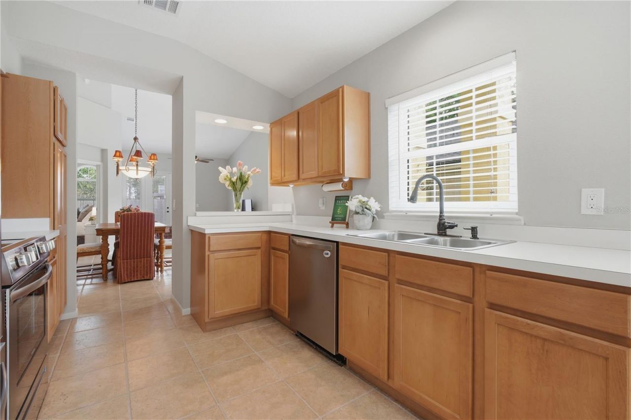 10635 Satinwood Circle , Orlando, FL 32825 Photo