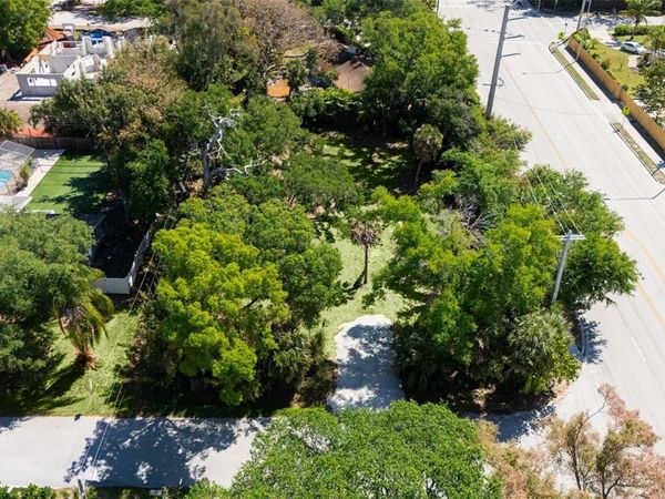 4717 CRYSTAL AVENUE , SARASOTA, FL 34231