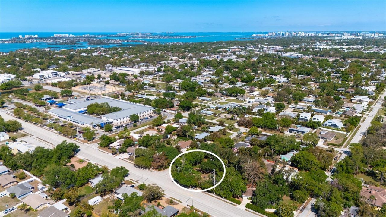 4717 Crystal Avenue , Sarasota, FL 34231 Photo