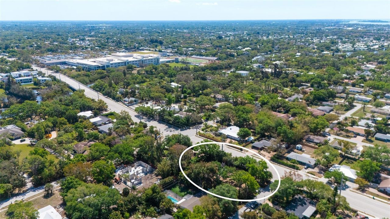 4717 Crystal Avenue , Sarasota, FL 34231 Photo