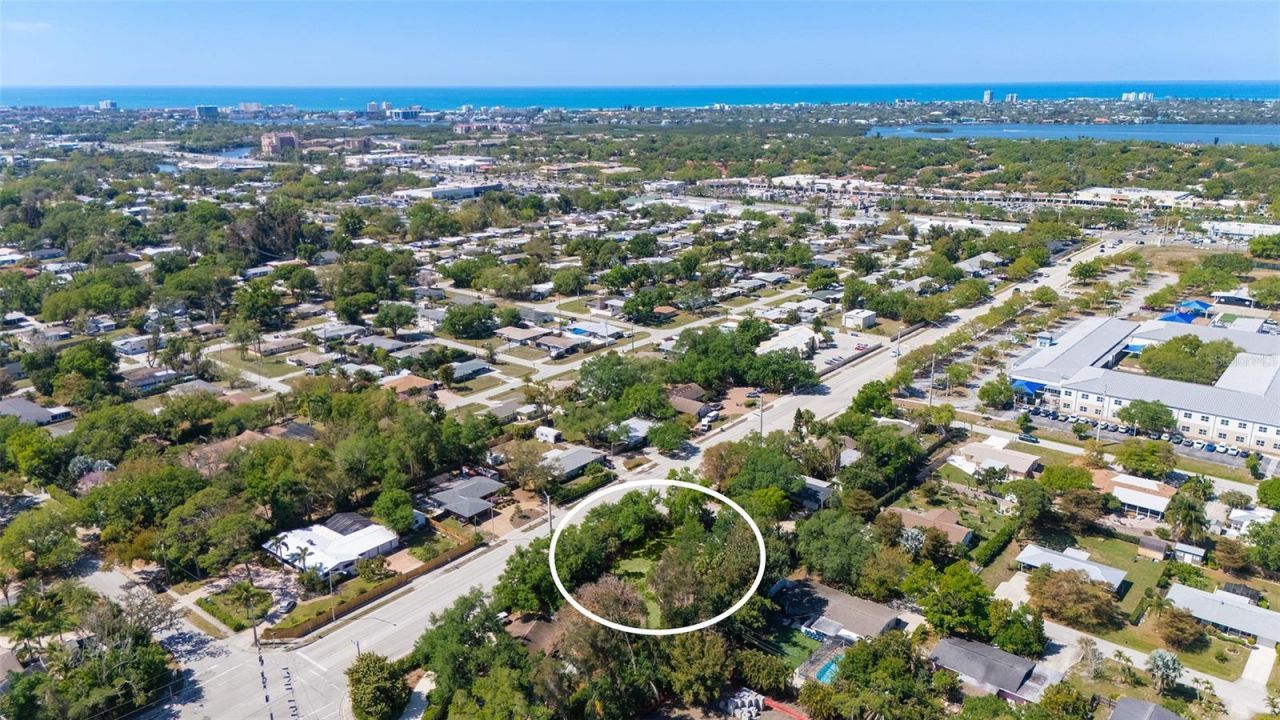 4717 Crystal Avenue , Sarasota, FL 34231 Photo