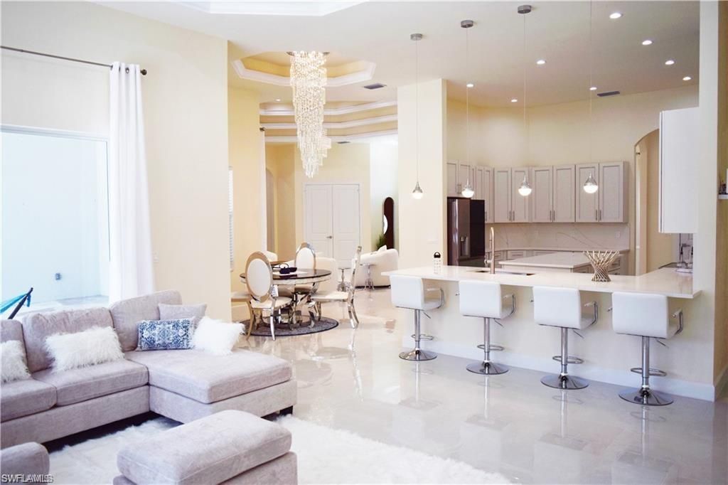 379 25th St Nw, Naples, FL 34120 Photo