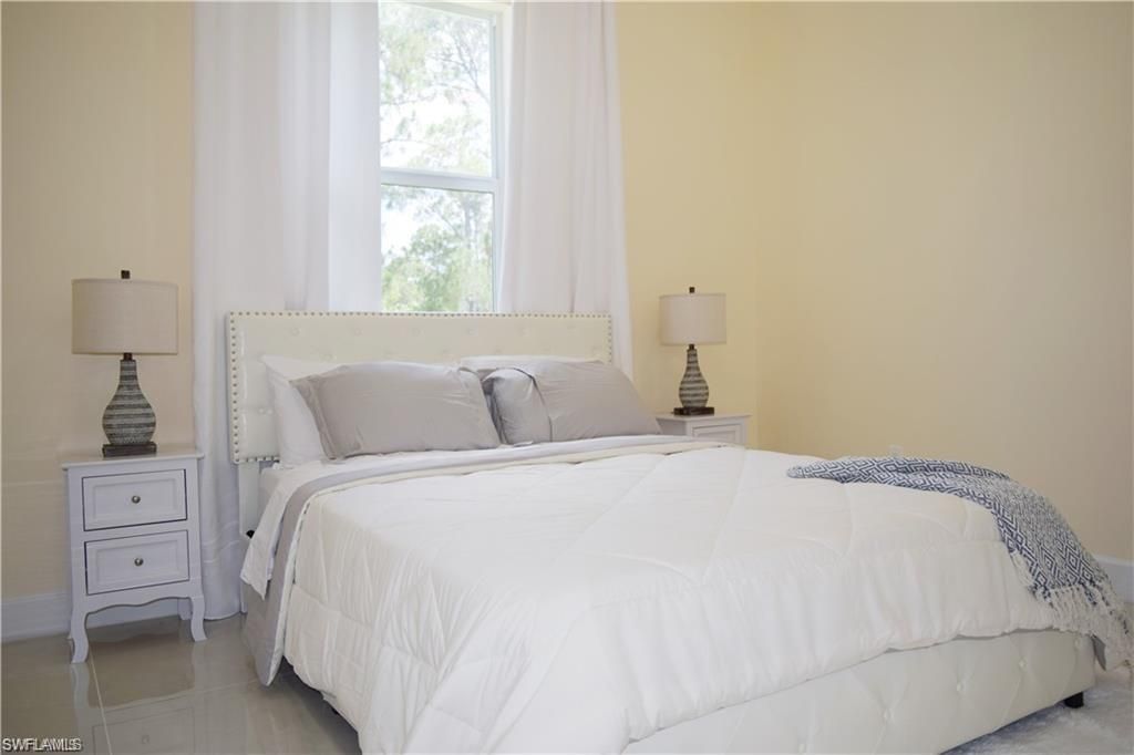 379 25th St Nw, Naples, FL 34120 Photo