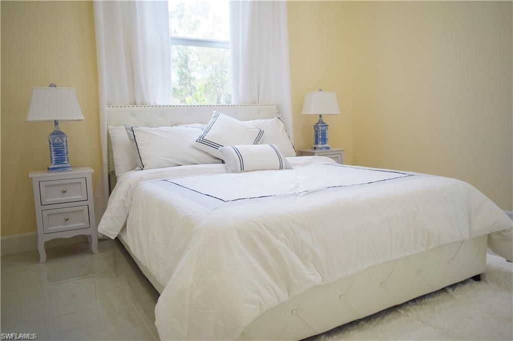 379 25th St Nw, Naples, FL 34120 Photo