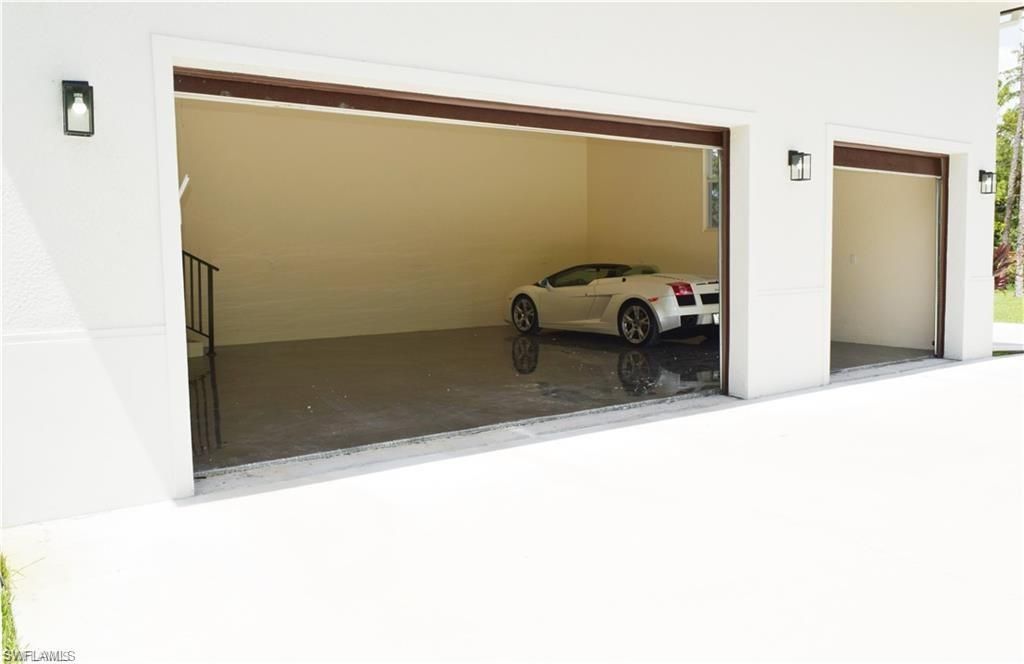 379 25th St Nw, Naples, FL 34120 Photo