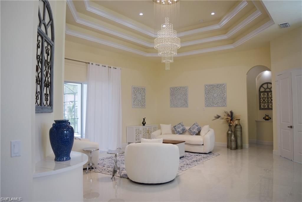 379 25th St Nw, Naples, FL 34120 Photo