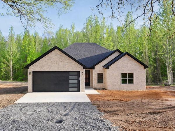 1209 E Carmichael Road, Cabot, AR 72023