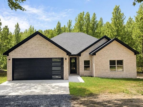 1209 E Carmichael Road, Cabot, AR 72023