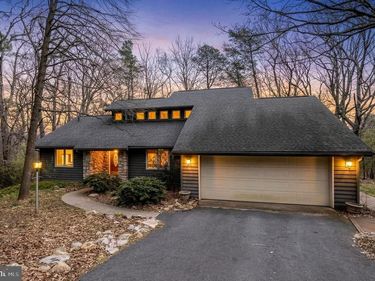 3229 HOPKINS DRIVE, MC GAHEYSVILLE, VA 22840