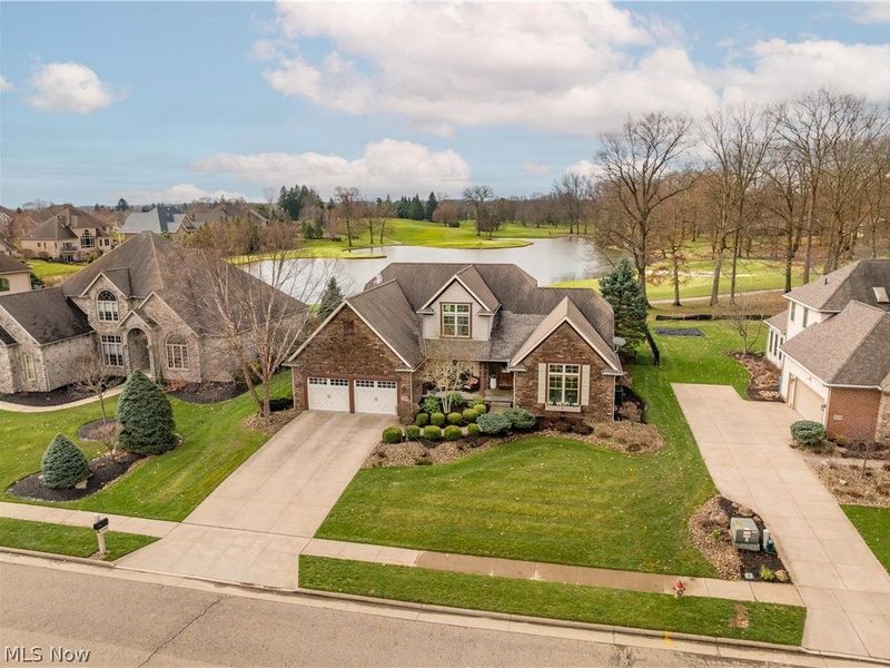 2168 E Park Drive, Uniontown, OH 44685 Photo 2