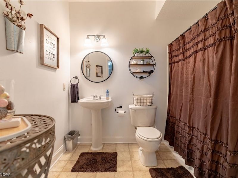 2168 E Park Drive, Uniontown, OH 44685 Photo 40