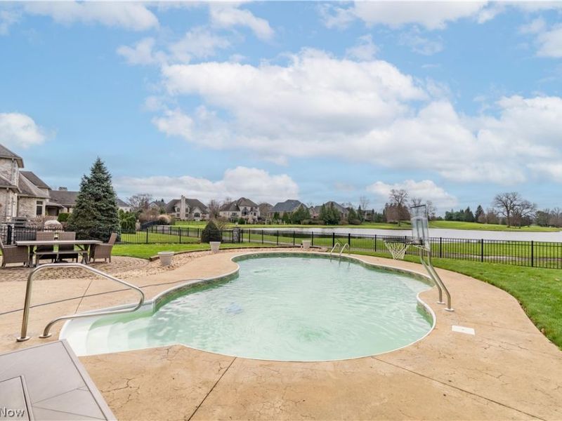 2168 E Park Drive, Uniontown, OH 44685 Photo 6