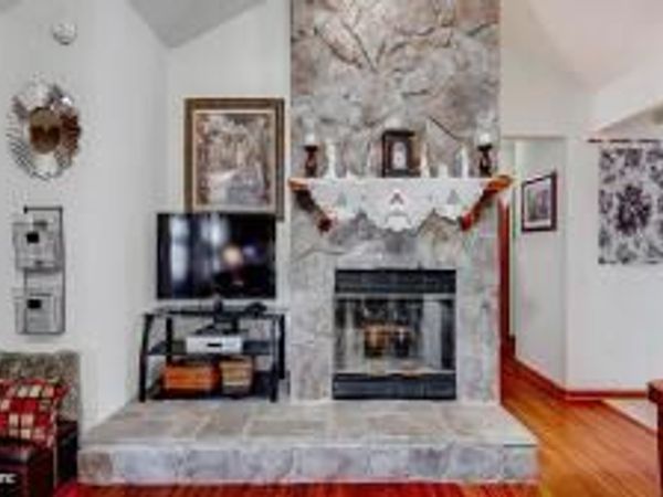 3305 APPLESHAW Court, Jacksonville, FL 32225