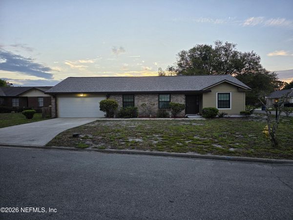 3305 APPLESHAW Court, Jacksonville, FL 32225