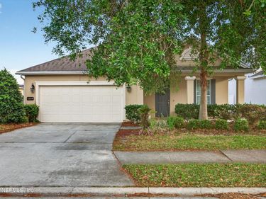 12118 WYNNFIELD LAKES Circle, Jacksonville, FL 32246
