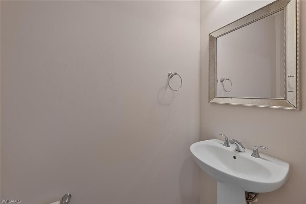 13010 Pembroke Dr , Naples, FL 34105 Photo