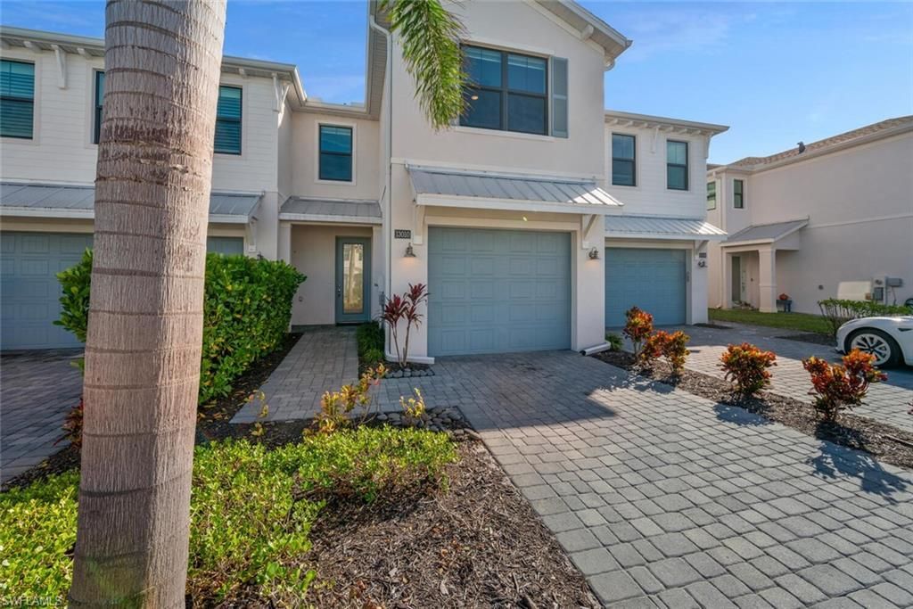 13010 Pembroke Dr , Naples, FL 34105 Photo