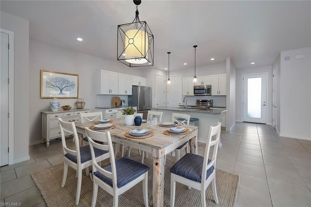 13010 Pembroke Dr , Naples, FL 34105 Photo