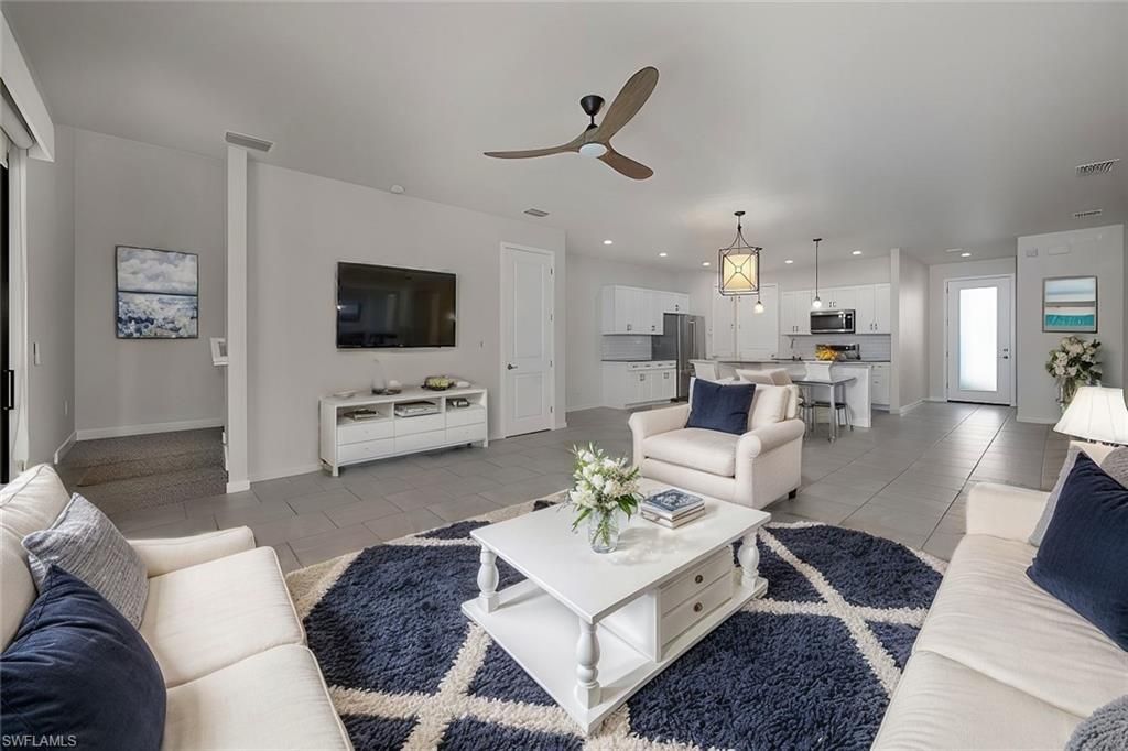 13010 Pembroke Dr , Naples, FL 34105 Photo