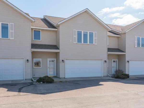 2108 Willow Trail , North Mankato, MN 56003