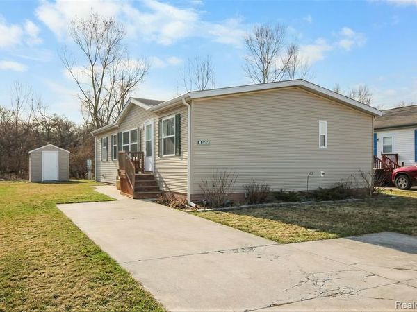 13499 Heritage Street , Ash Twp, MI 48117