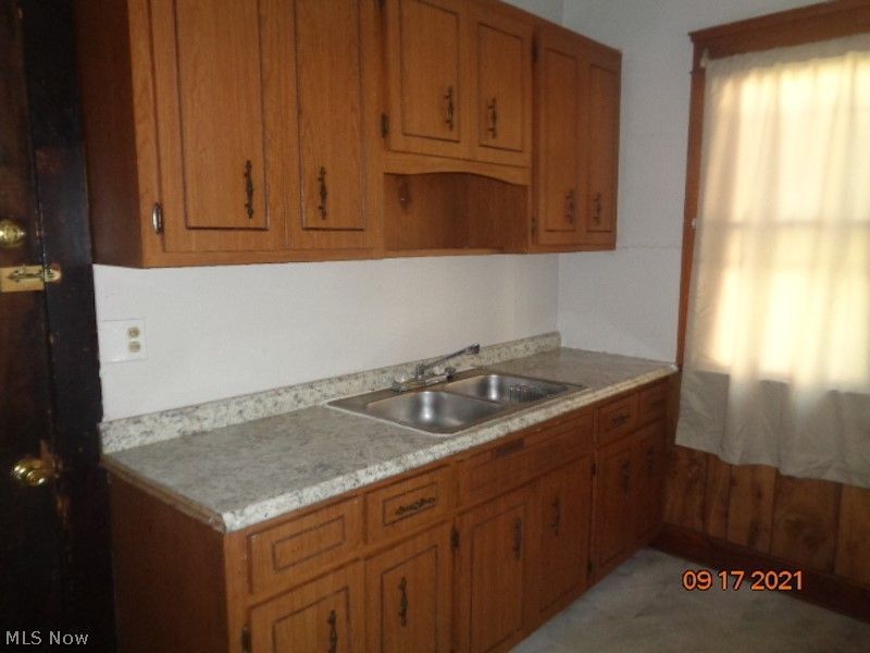 3282 W 94th Street, Cleveland, OH 44102 Photo 17