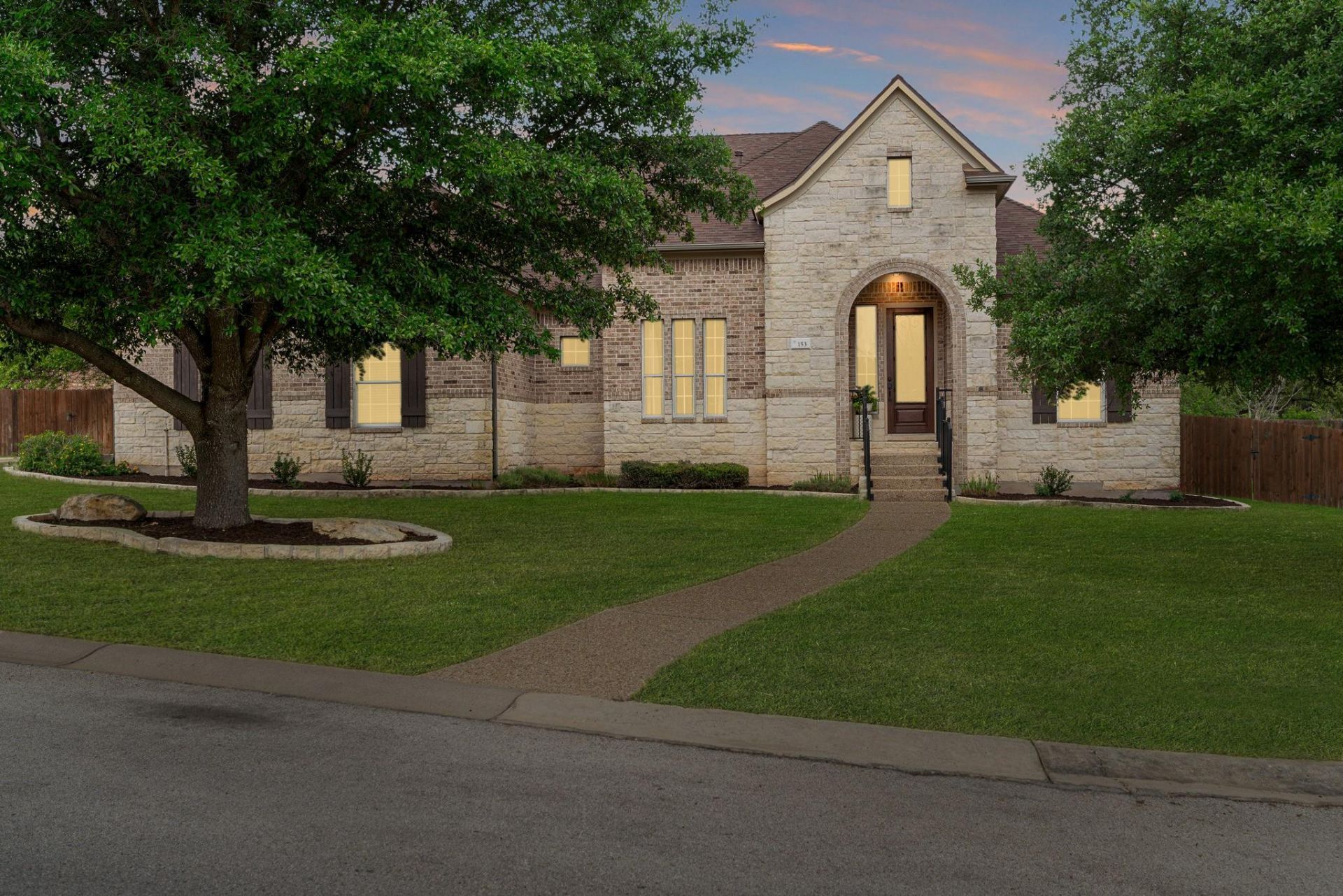 153 Mallard Cv, Austin, TX 78737 Main Photo