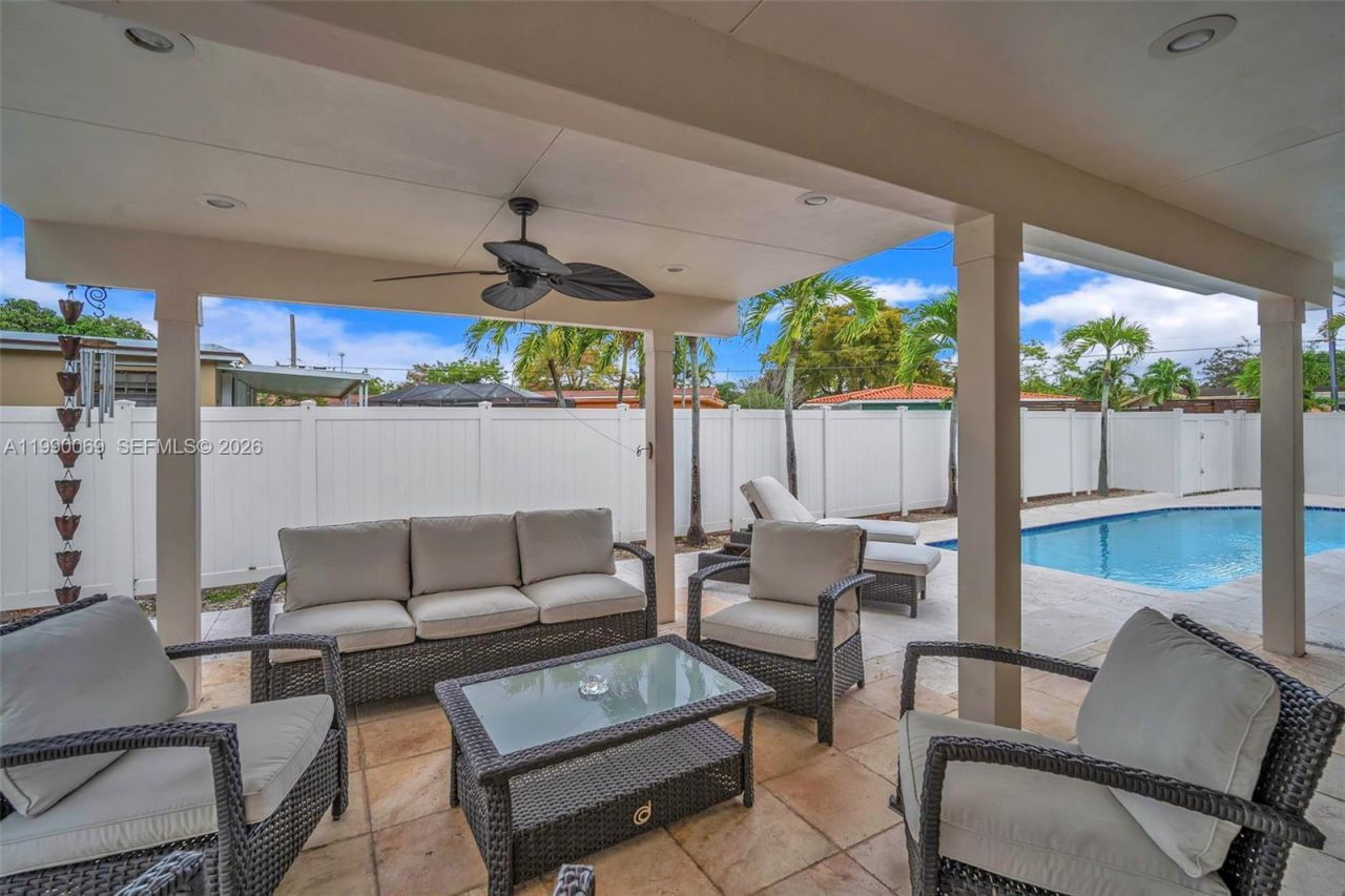 851 Bluebird Ave , Miami Springs, FL 33166 Photo