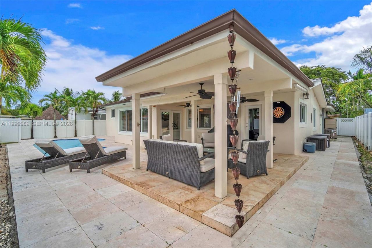 851 Bluebird Ave , Miami Springs, FL 33166 Photo