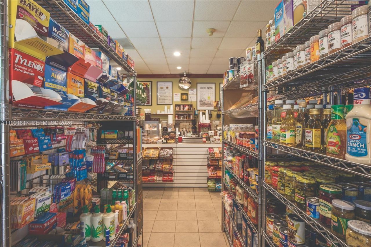 1111 Brickell Bay Dr , Unit 3108, Miami, FL 33131 Photo