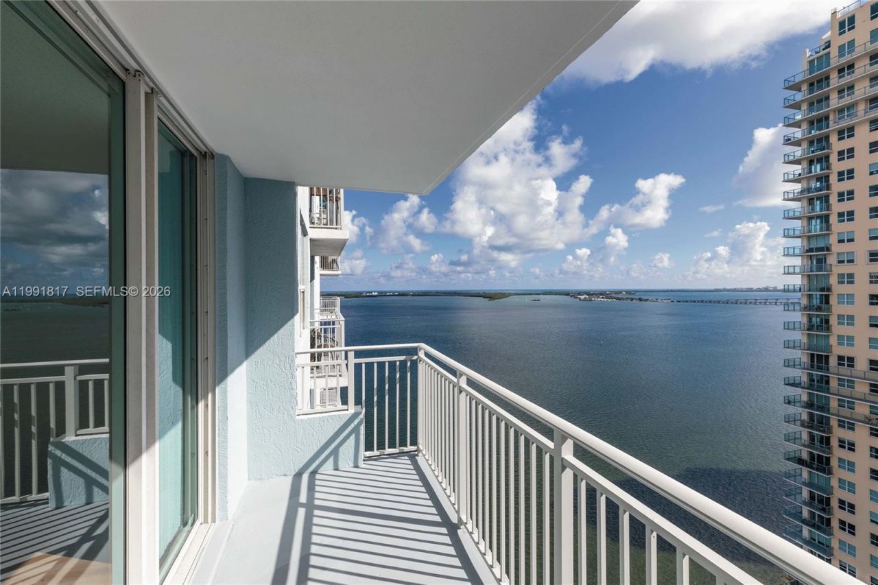 1111 Brickell Bay Dr , Unit 3108, Miami, FL 33131 Photo
