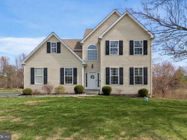 1025 WIGGINS WAY, WEST CHESTER, PA 19380