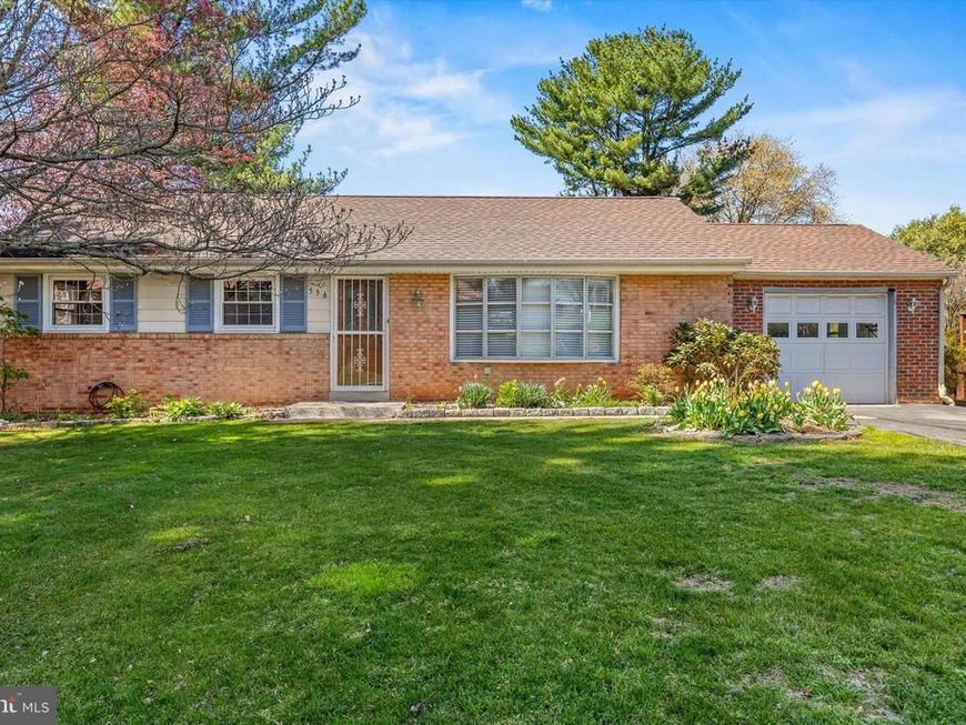 556 Abbeyville Road, Lancaster, PA 17603 Main Photo