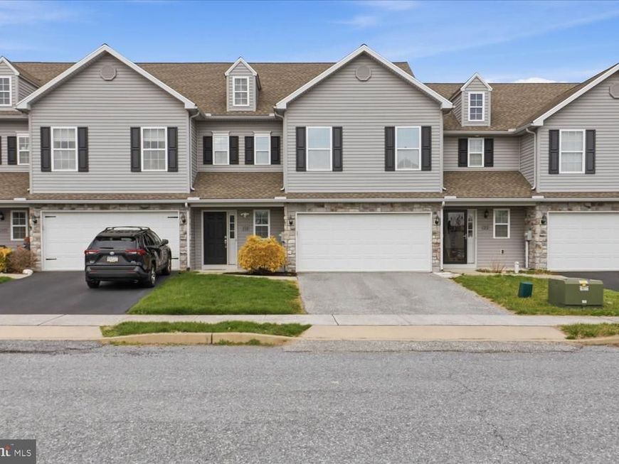 118 Braeburn Way , Palmyra, PA 17078 Main Photo