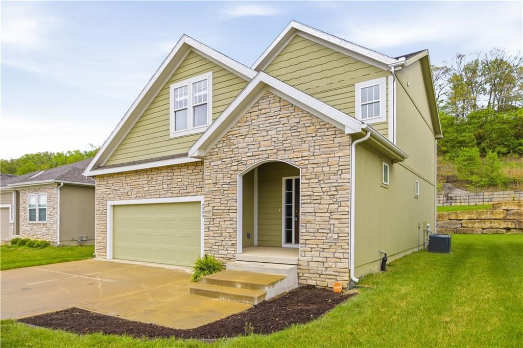6809 Prairie Lane, Parkville, MO 64152 Main Photo